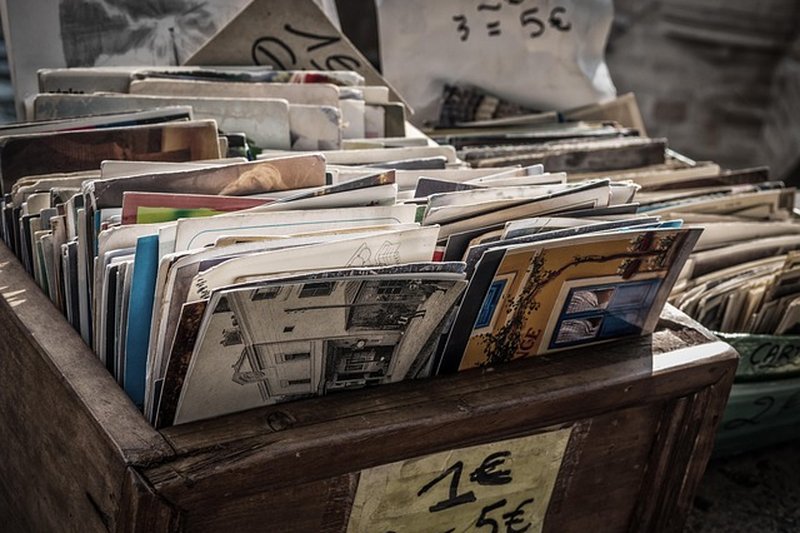 collectible market trends rising display collection