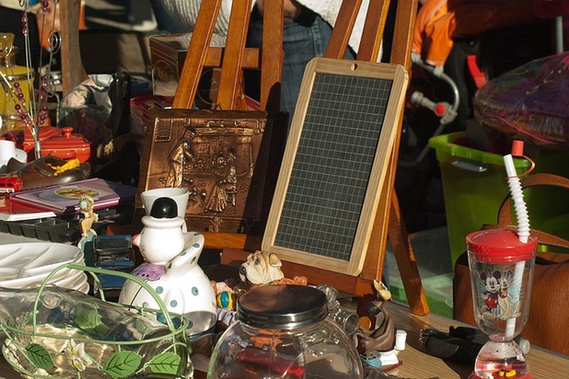 garage sale value detail close