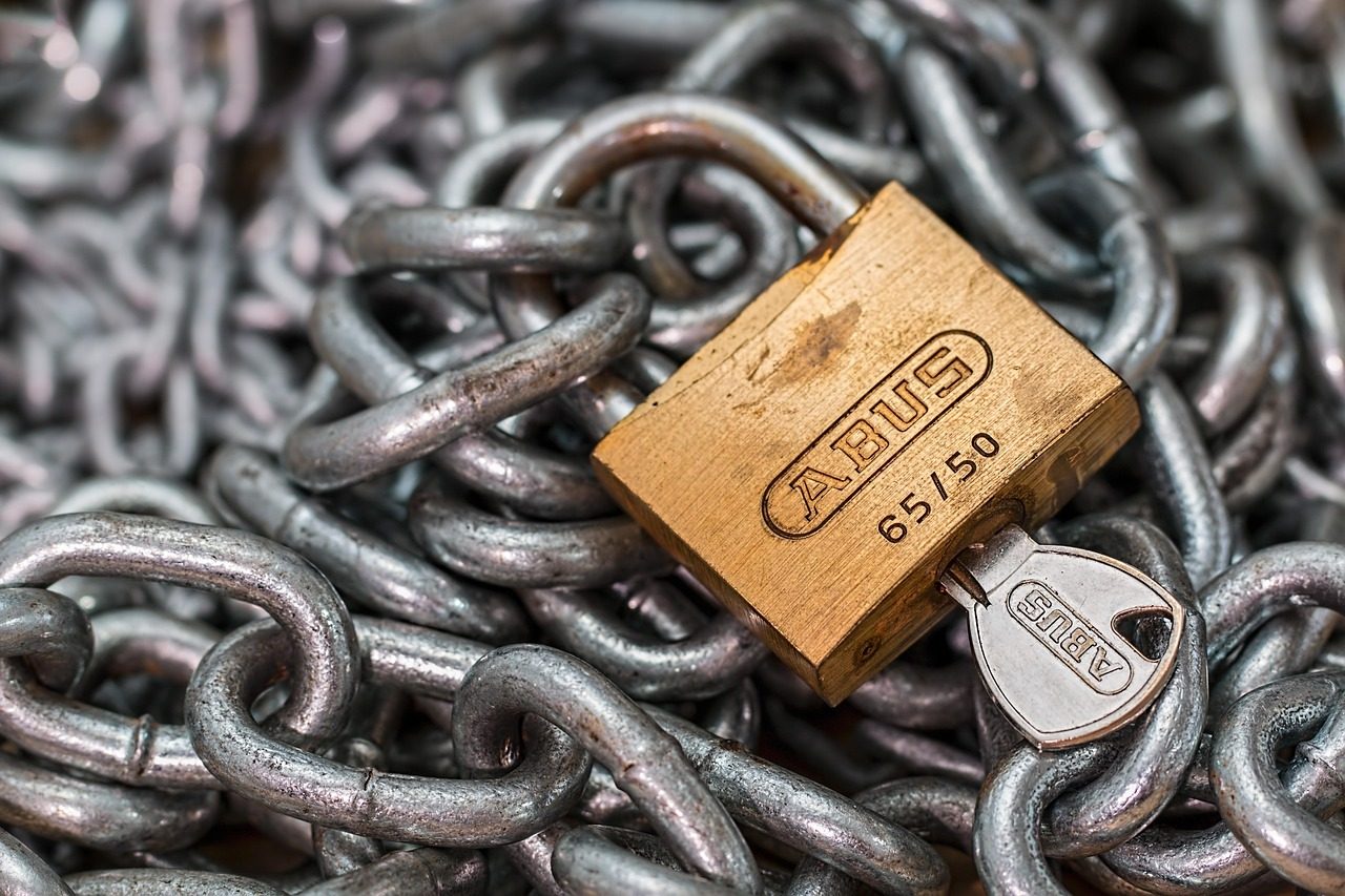 padlock, lock, chain, key, security, protection, safety, access, locked, link, crime, steel, privacy, secure, criminal, 