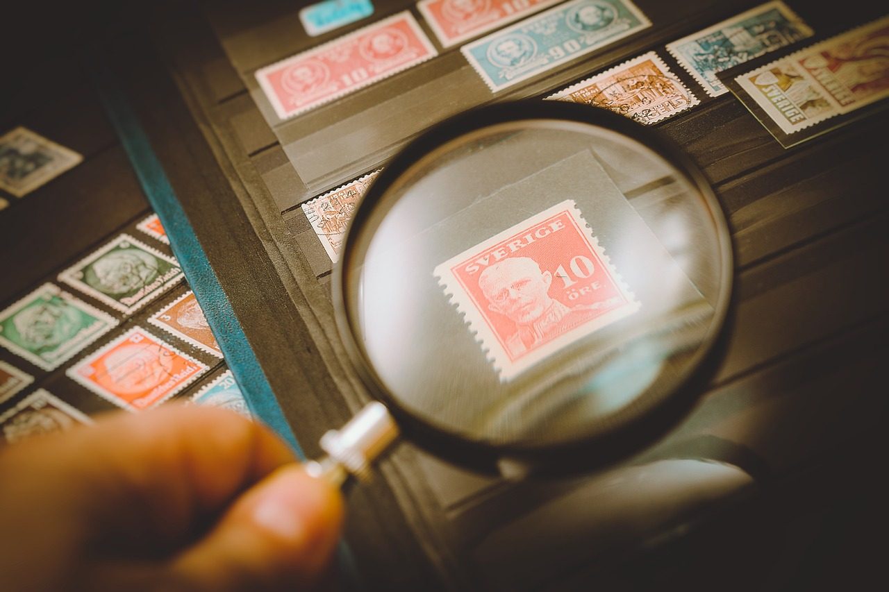 philatelist, stamp collection, stamp, collecting, collection, glass, loop, zoom, detail, curiosity, enlarge, examine, fi